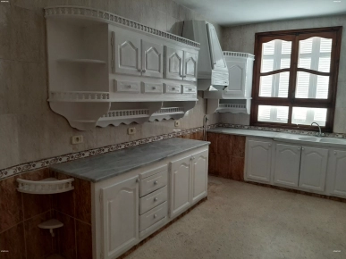 Premier Etage Villa S+4 Ennasr