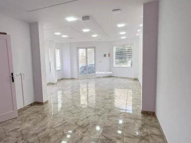 A LOUER Local Commercial Aux Jardin del menzah 2