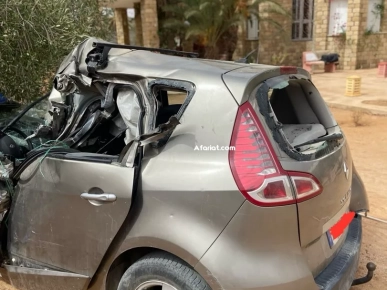 Renault scenic 3 Accidenté