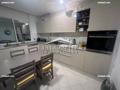Triplex S+4 avec jardin à La Marsa MTRV0051