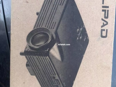 Mini vidéo projecteur LED  tt neuf marque klipad France