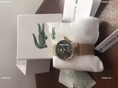 Montre femme Lacoste originale en tres bon état