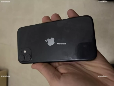 iPhone 11 black