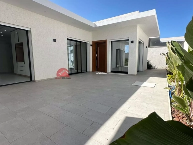 VILLA S2 À VENDRE À MIDOUN DJERBA ZU - RÉF V706
