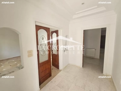 Villa S+4 à La Soukra MVL1005