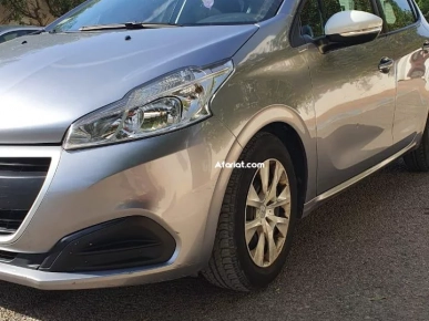 208 Peugeot année 2019 208 Peugeot année 2019