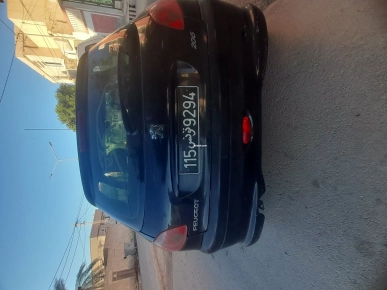 A vendre Peugeot 206 en très bonne état