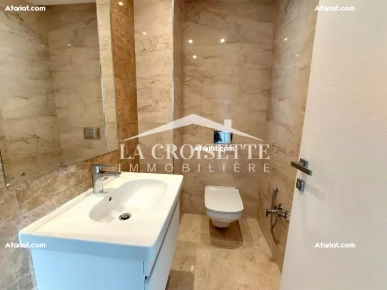 Appartement S+2 avec jardin et piscine à Gammarth MAL1467