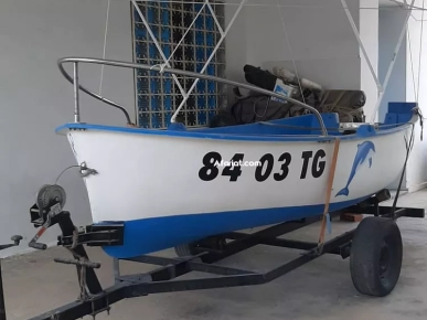 A Vendre Bateau de plaisance A Vendre Bateau de plaisance