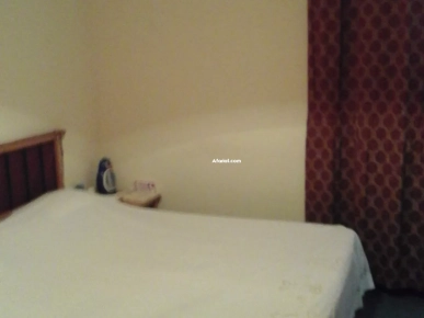 04 PIECES + KITCHINETTE  + SALLE  D ' EAU 04 PIECES + KITCHINETTE  + SALLE  D ' EAU