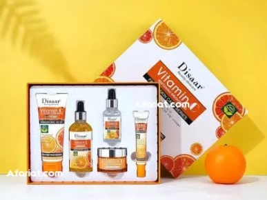 coffret est l'ensemble de soins pour la peau Disaar Vitamine C.
