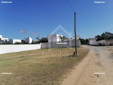 à vendre un superbe terrain 555m² à HAMMAMET SUD