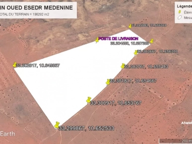 Parcelle de terrain adapté pour un projet solaire situé à Mednine Parcelle de terrain adapté pour un projet solaire situé à Mednine
