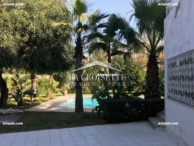 Villa S+4 avec piscine à Gammarth  MVL0118