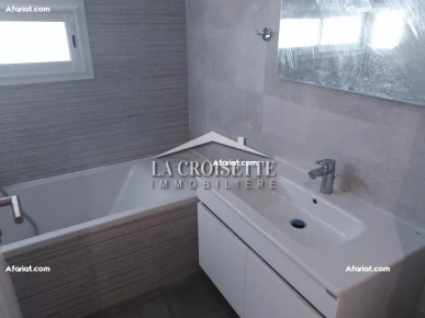 Appartement S+3 à La Soukra ZAL0224