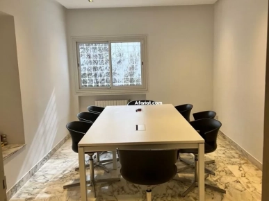 vente lot de mobiliers de bureau haute qualité (meuble en tube) vente lot de mobiliers de bureau haute qualité (meuble en tube)