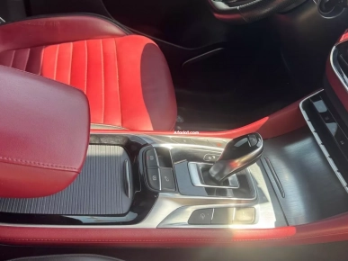 MG EHS Luxury Plug-in Hybrid – 12/2021 – Excellent état