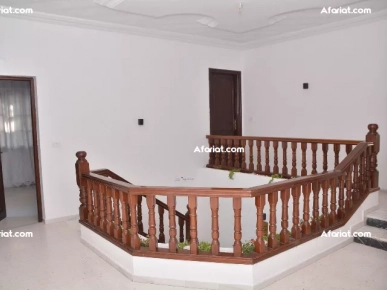 À louer une belle villa S+4 à la soukra