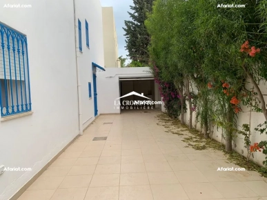 Villa S+5 à La Marsa  ZVL1541