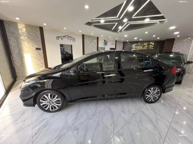 Honda City – Mars 2020 – Série 215