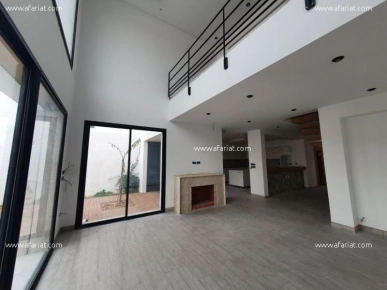 Villa MODERNE (Réf: V1084)