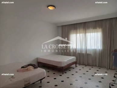 Villa S+4 à La Marsa  MVV0393