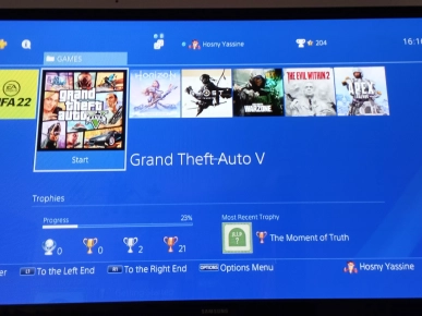 PS4 avec PS plus 12 mois FIFA 22 GTA V Horizon Zero Dawn ....