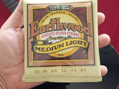 Guitare électro acoustique LAG Tramontane T100ACE