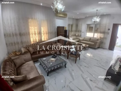Rez-de-chaussée de villa S+4 à La Marsa MRCL0305