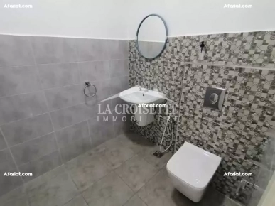 Bureau H+0 aux Jardins de Carthage ZBL0388