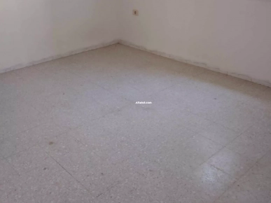 La marsa coté marsa ville a louer appartement au 1er étage