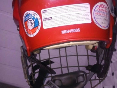 Casque de hockey BAUER 4500 original avec cage