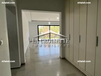 Appartement S+4 avec jardin à La Marsa  ZAL1758