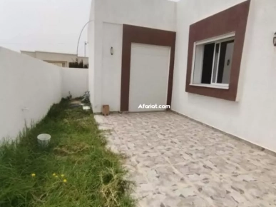 une belle maison nouvellement construit située a la plage el haou