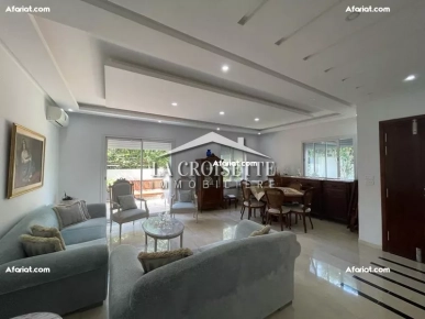 Triplex S+4 avec jardin à La Marsa MTRV0039