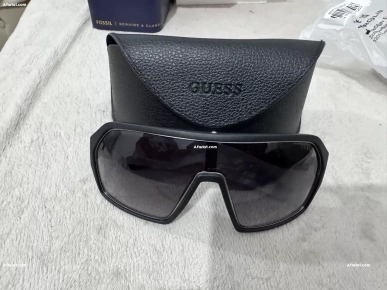 lunettes guess