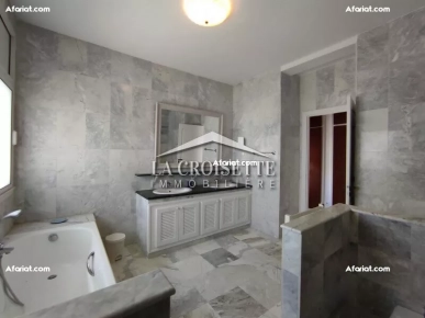 Villa S+4 meublée ou vide avec piscine au Lac2 MVL0210
