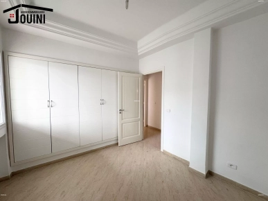 Appartement S4 À El Wahat Aouina
