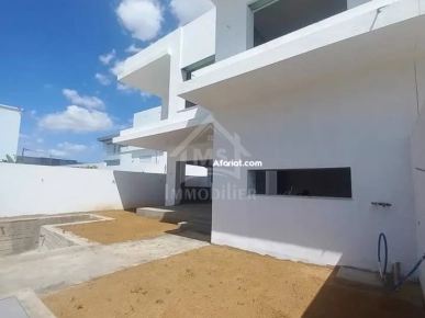 Duplex S+3 avec piscine encours de finition à vendre51355351