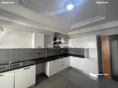 Appartement S+2 à La Soukra MAL1027