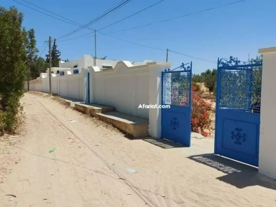 Très belle maison à vendre à Houmt Souk Djerba surface totale 472