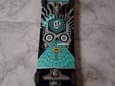 skateboard