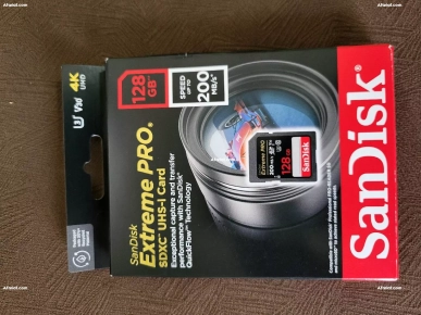 Canon eos 250D + Tripod Hama 66+ carte mémoire 128GB SDD neuf