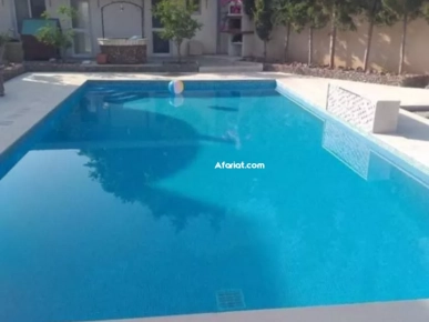 une villa meublée avec piscine a louer