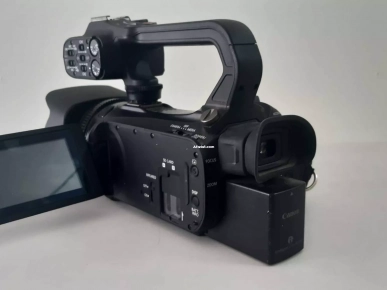 Vente d'une caméscope neuve Canon XA40 4K