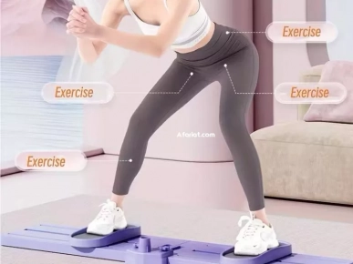 Machine à ski simulée avec pédale antidérapante et accoudoirs