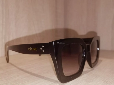 Lunettes de soleil Céline - Excellent état