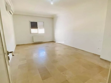 A louer un appartement S+3 HST à Ezzahra