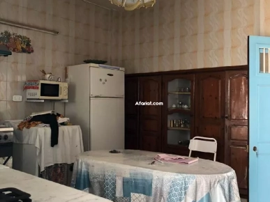 À Vendre – Villa à Ben Arous, Avenue Farhat Hached