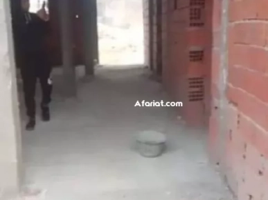 à vendre ou échange Maison avec voiture